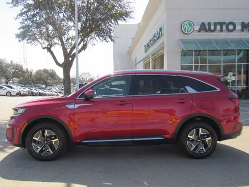 Used 2021 Kia Sorento S FWD image 13