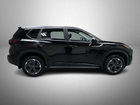 Certified 2024 Nissan Rogue SV image 4