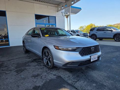 Used 2024 Honda Accord Sport image 4
