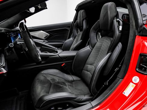 Used 2025 Chevrolet Corvette Z06 w/ Battery Protection Package image 38