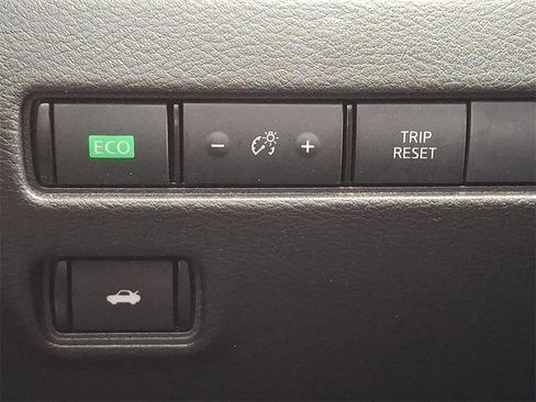 Used 2023 Nissan Sentra SV w/ All-Weather Package image 22