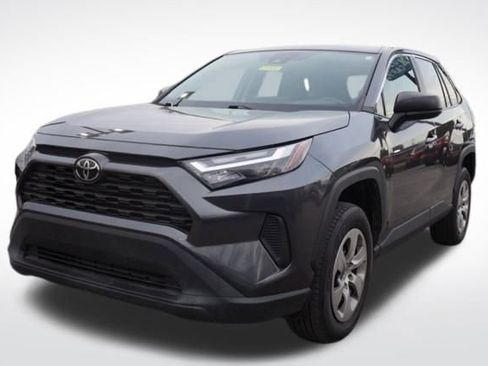 Used 2023 Toyota RAV4 LE image 4