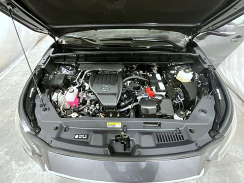 Used 2024 Toyota Highlander LE image 26