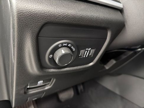 New 2025 Jeep Grand Cherokee L Altitude image 19