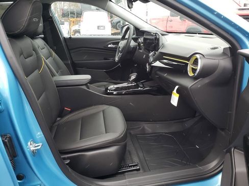 New 2026 Chevrolet Trax ACTIV w/ Sunroof Package image 14