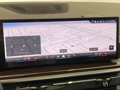 New 2026 BMW X6 xDrive40i w/ Climate Comfort Package image 25