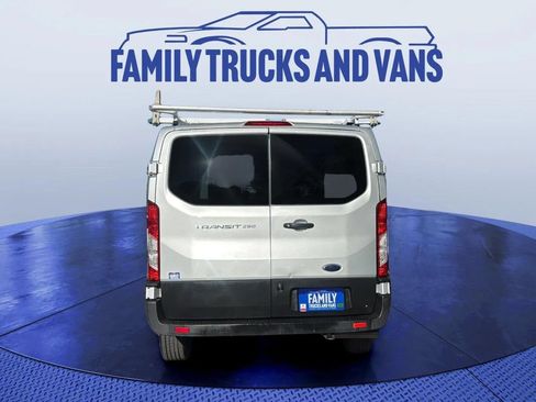 Used 2020 Ford Transit 250 Low Roof RWD image 4