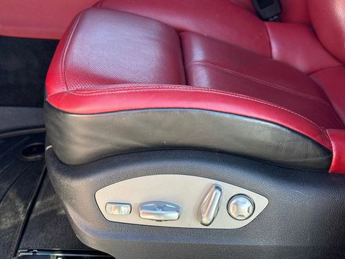 Used 2024 Porsche Macan image 22