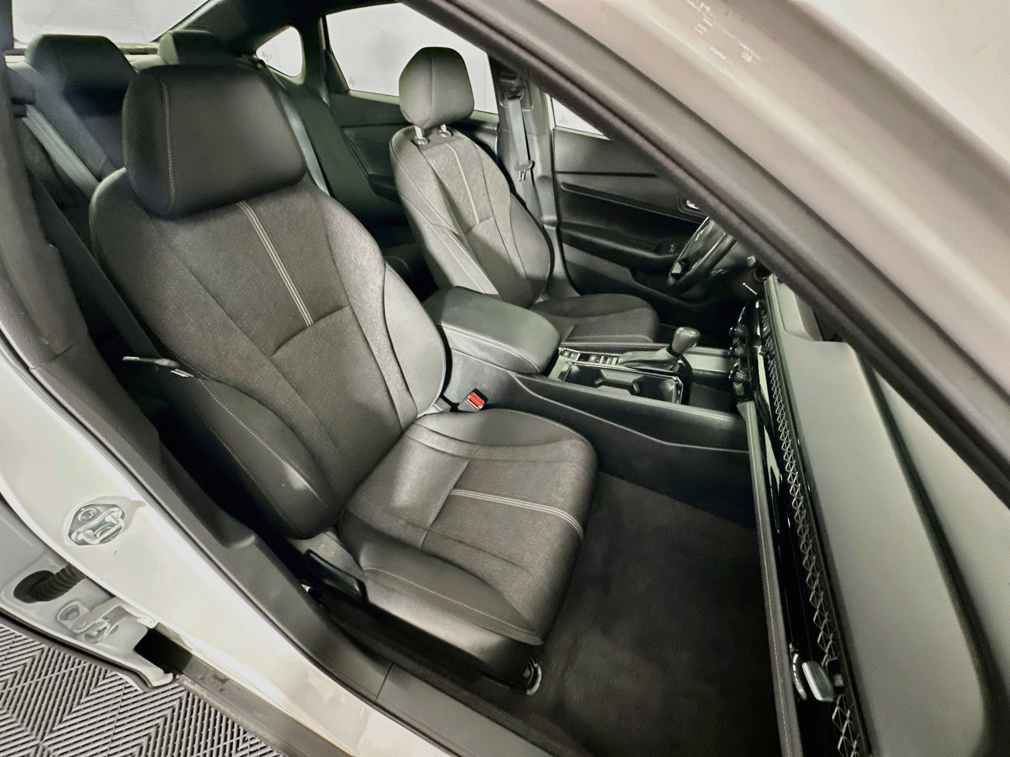 Used 2024 Honda Accord Sport image 30