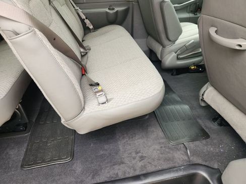 New 2026 Chevrolet Express 3500 LS RWD image 32