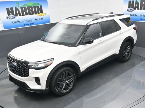 New 2026 Ford Explorer ST-Line w/ ST-Line Street Pack image 25