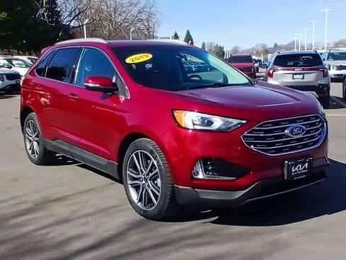 Used 2019 Ford Edge Titanium image 5