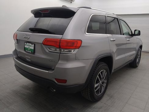 Used 2017 Jeep Grand Cherokee Limited w/ Luxury Group II image 9