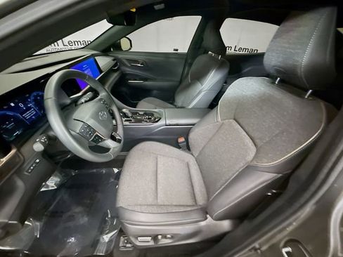 Used 2024 Toyota Crown XLE image 21