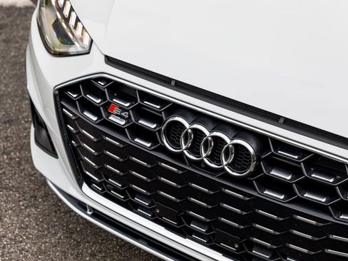 Used 2022 Audi S4 Premium Plus w/ Premium Plus Package image 10