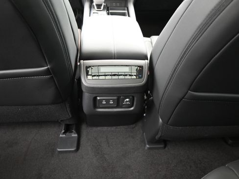 New 2026 Nissan Pathfinder Platinum AWD/4WD image 21