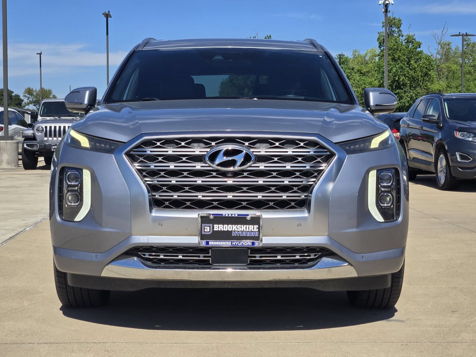 Used 2020 Hyundai Palisade Limited FWD image 2