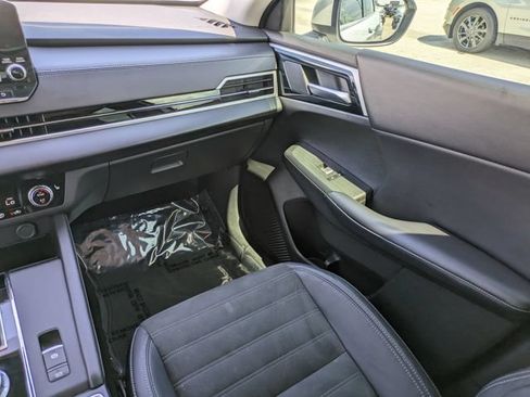 Used 2023 Mitsubishi Outlander SE FWD image 17