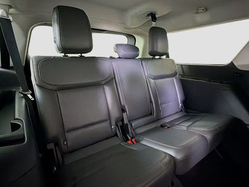 Used 2025 Ford Expedition Max Active AWD/4WD image 30