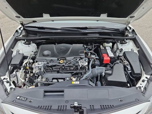 Used 2022 Toyota Camry XSE image 37