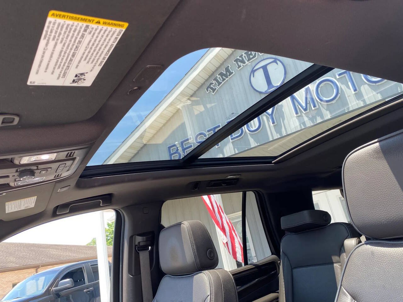 Used 2021 GMC Yukon Denali AWD/4WD image 18