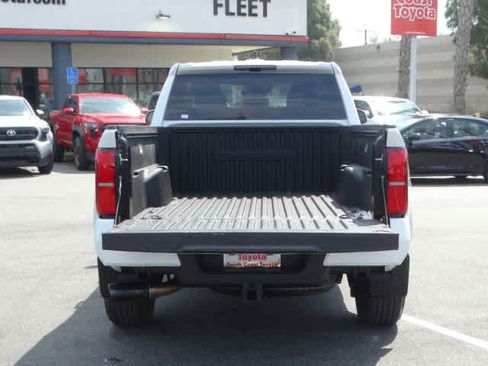 Used 2025 Toyota Tacoma TRD Sport AWD/4WD image 15