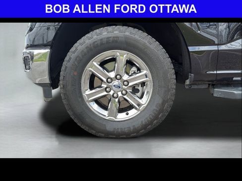 Used 2025 Ford F150 XLT w/ Equipment Group 301A Standard AWD/4WD image 9
