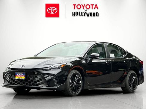 New 2026 Toyota Camry SE FWD image 7