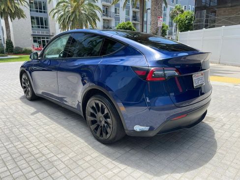 Used 2023 Tesla Model Y Long Range AWD/4WD image 7