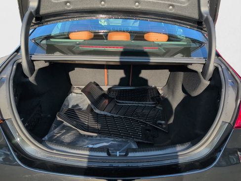 Used 2025 Mercedes-Benz C 300 4MATIC Sedan image 23