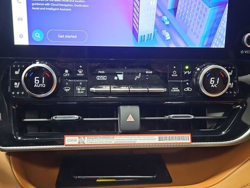 New 2026 Toyota Highlander Platinum image 20