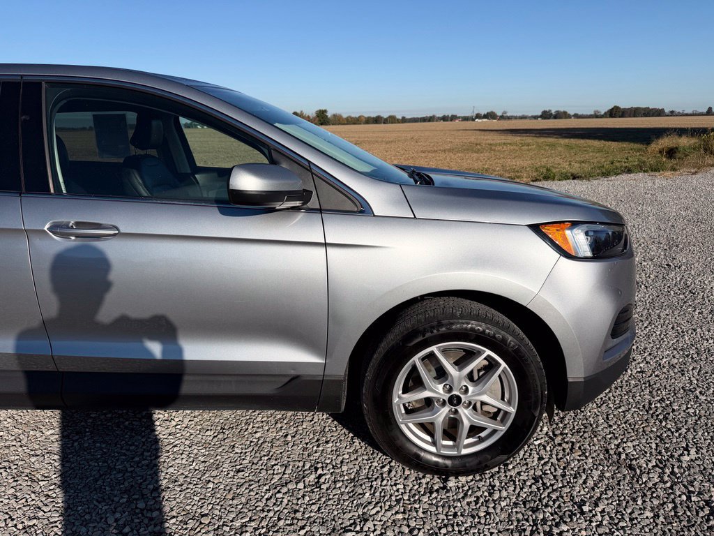 Used 2023 Ford Edge SEL AWD/4WD image 15