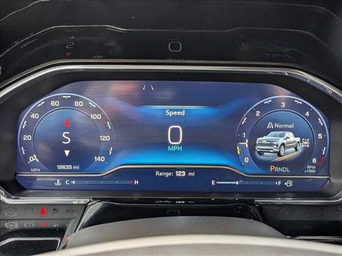 Used 2024 Chevrolet Silverado 1500 LT w/ Safety Package image 11