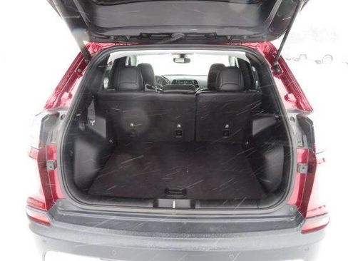 Used 2019 Jeep Cherokee Limited image 10