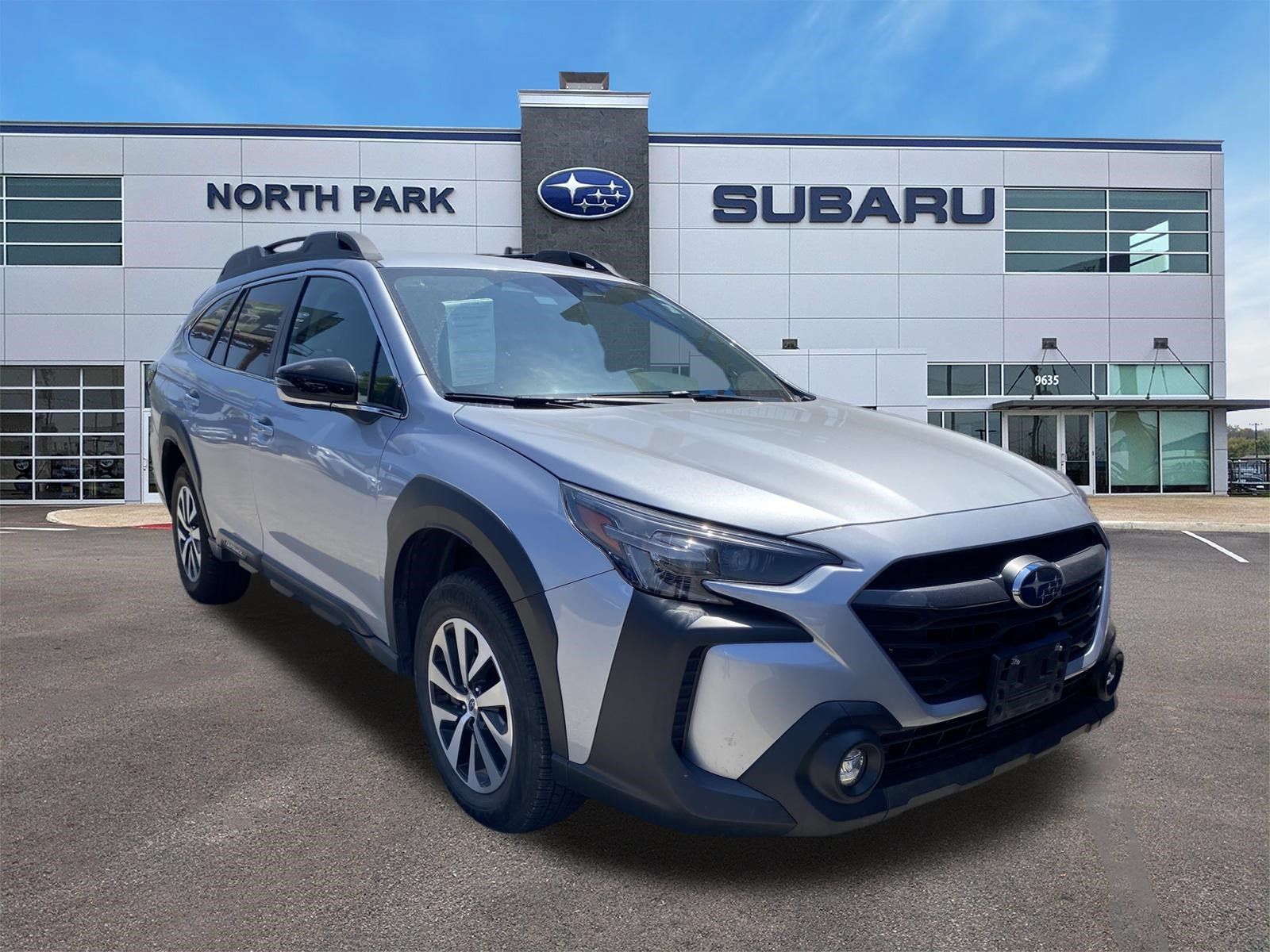 Certified 2025 Subaru Outback Premium AWD/4WD image 2