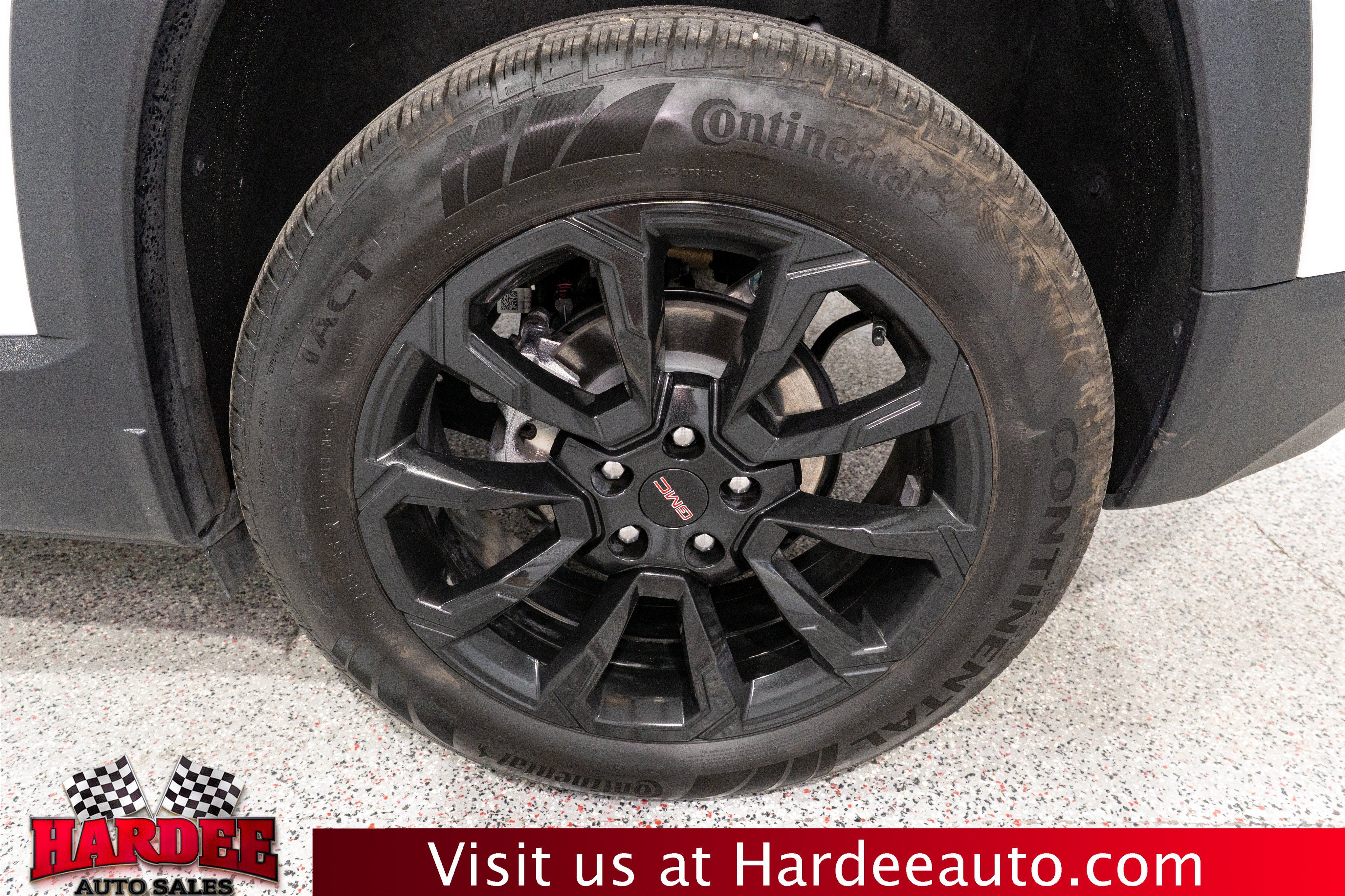 Used 2026 GMC Terrain Elevation w/ Elevation Premium Package FWD image 10