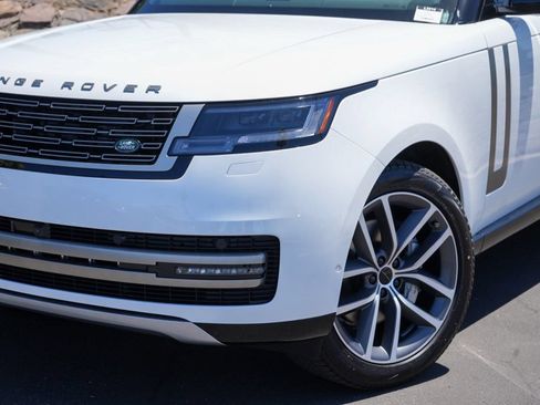 New 2026 Land Rover Range Rover SE AWD/4WD image 2