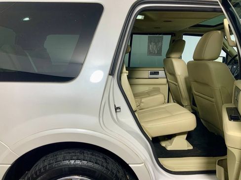 Used 2015 Ford Expedition Limited w/ Equipment Group 301A AWD/4WD image 32