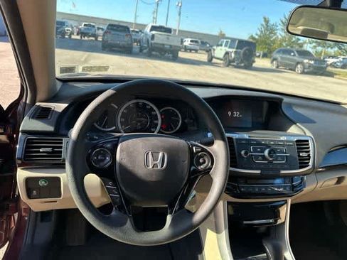 Used 2016 Honda Accord LX image 6