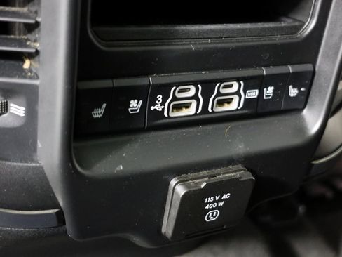 Used 2020 RAM 1500 Limited image 31