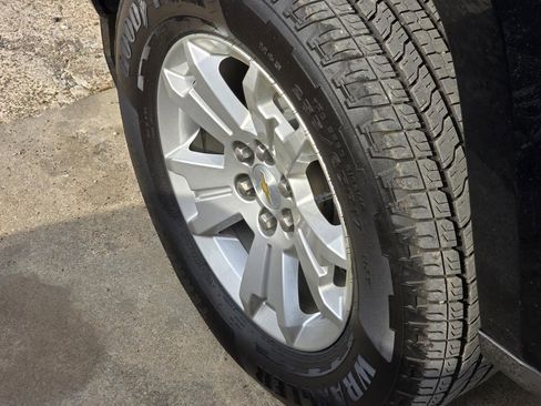 Used 2022 Chevrolet Colorado LT w/ LT Convenience Package image 6