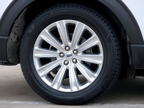 Used 2020 Ford Explorer Limited w/ Class III Trailer Tow Package RWD image 31