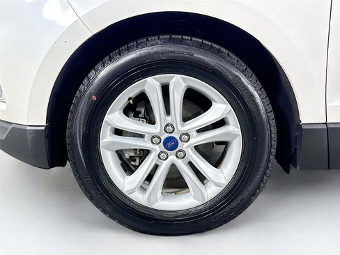 Used 2019 Ford Edge SEL w/ Equipment Group 201A image 39