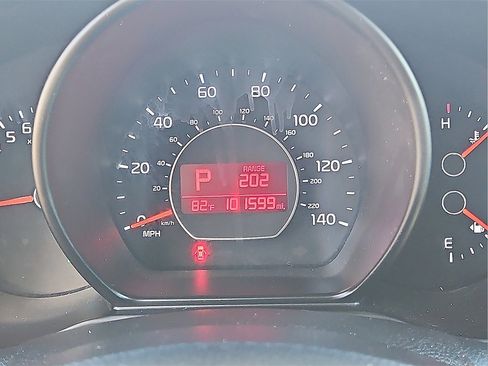 Used 2015 Kia Soul + image 24