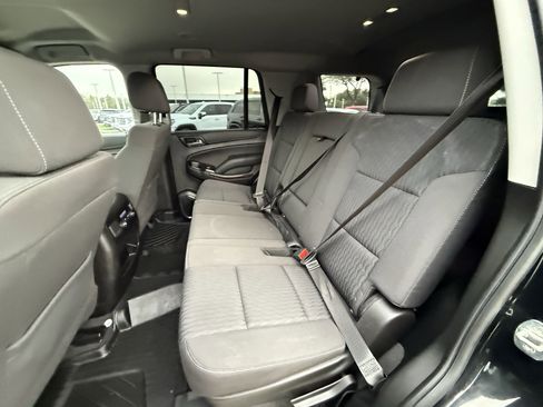 Used 2020 GMC Yukon SLE w/ SLE Value Package image 28