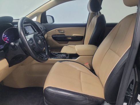 Used 2018 Kia Sedona EX image 17