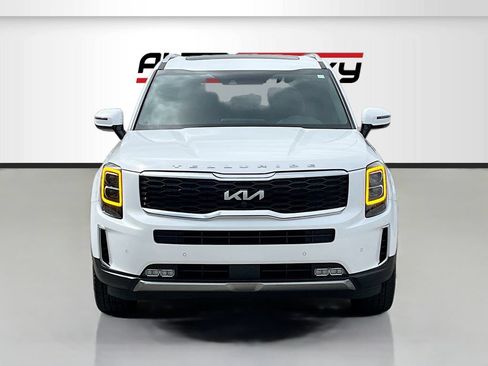 Used 2022 Kia Telluride SX w/ Towing Package FWD image 2