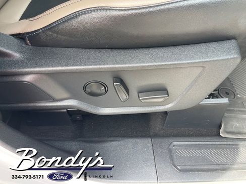 Used 2024 Ford Bronco Wildtrak image 18