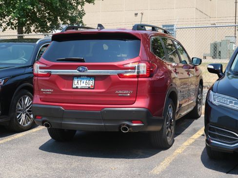 Used 2024 Subaru Ascent Limited AWD/4WD image 5