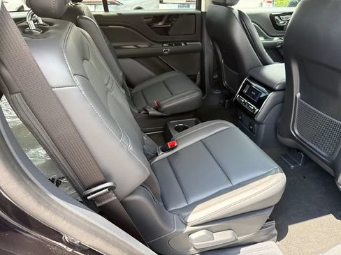 New 2026 Lincoln Aviator 2WD w/ Jet Appearance Package image 16
